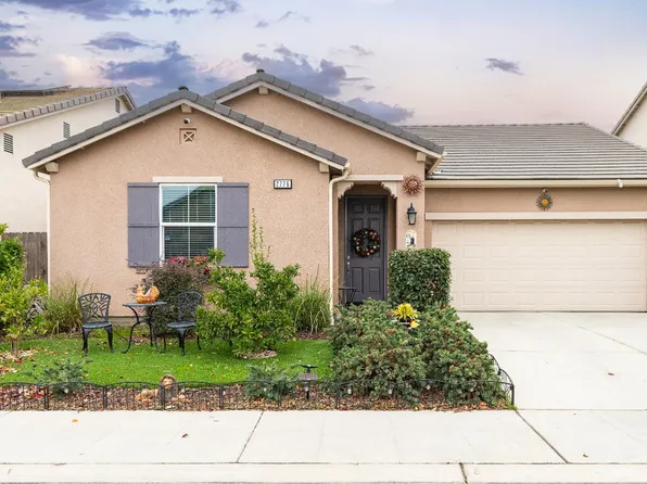 2776 Pontiac Ave, Clovis, CA 93611