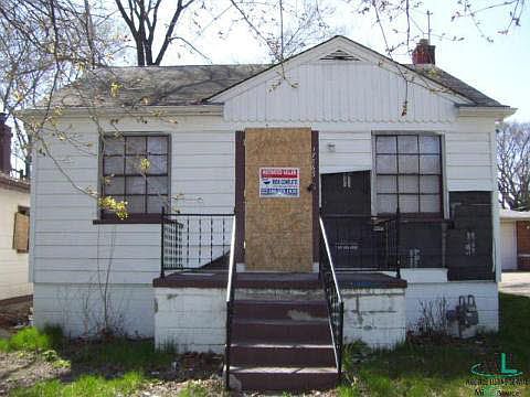 1st image of 17863 Arlington St