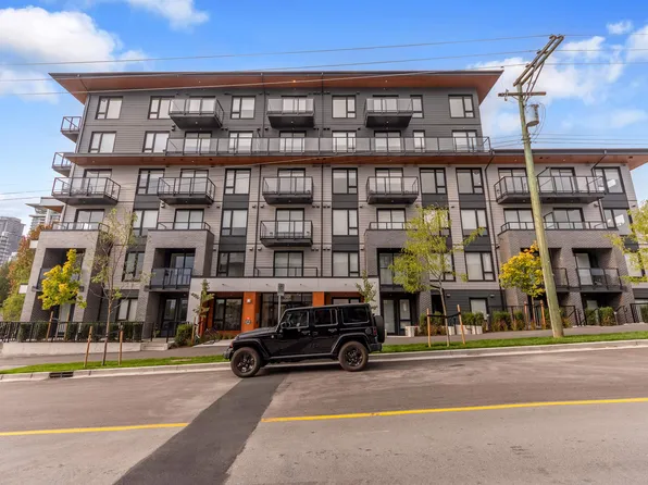 601 Rochester Ave, Coquitlam, BC