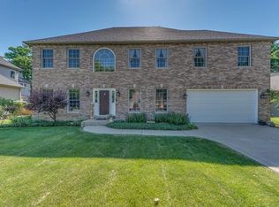 414 Burr Oak Dr, Oswego, IL 60543