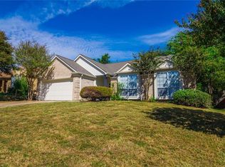 8117 Rainbow Dr, Rowlett, TX 75089