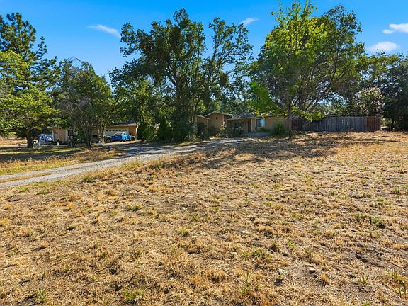 2nd image of 31829 Mountain Ln