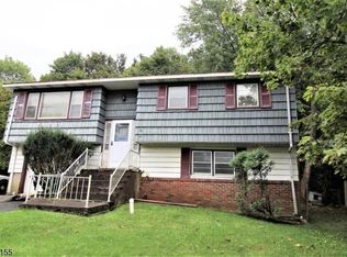 112 Brooklyn Mountain Rd, Hopatcong, NJ 07843