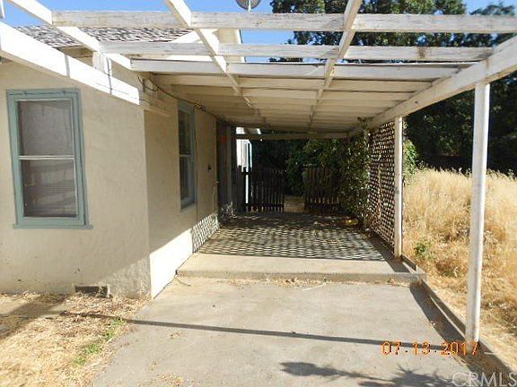 2nd image of 14895 Laguna Ave