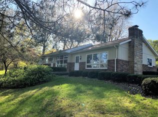 2224 Sunrise Ln, Benton Harbor, MI 49022