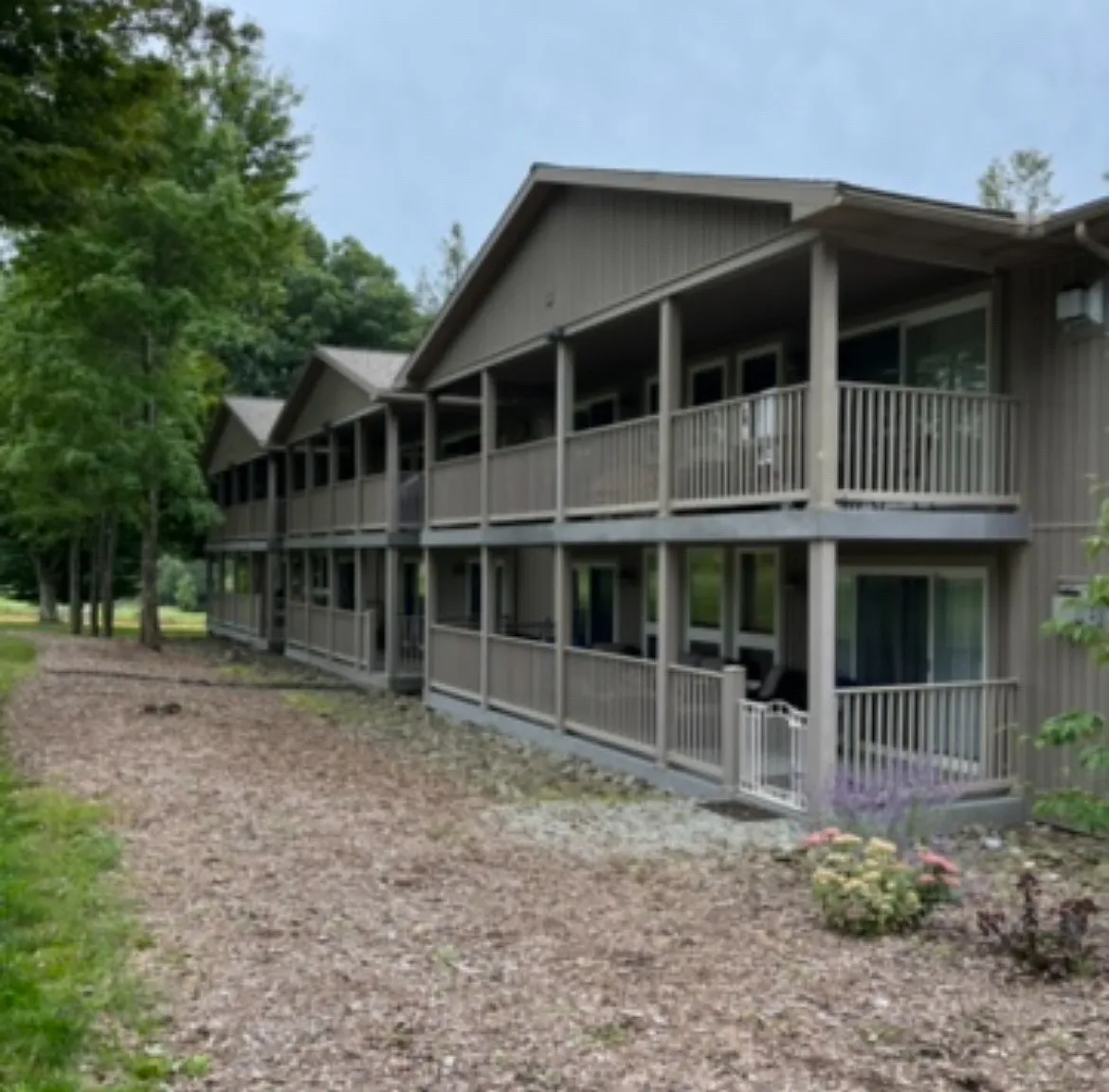 1 bed, 1120 sqft, $1,250 — Photo 1
