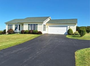 8117 Warner Rd, Le Roy, NY 14482