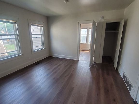2nd image of 915 Minnesota Ave APT 4