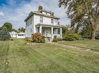 217 E Maple St, Gillespie, IL 62033