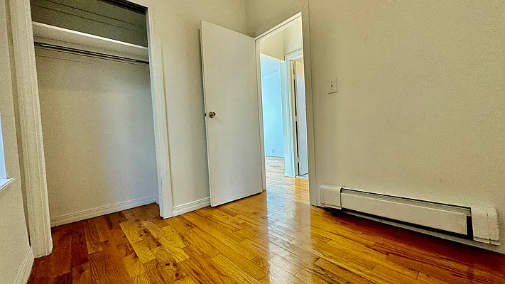 Rented by HOLTON REAL ESTATE INC. | media 11