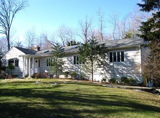 6 Old West Mountain Rd, Ridgefield, CT 06877