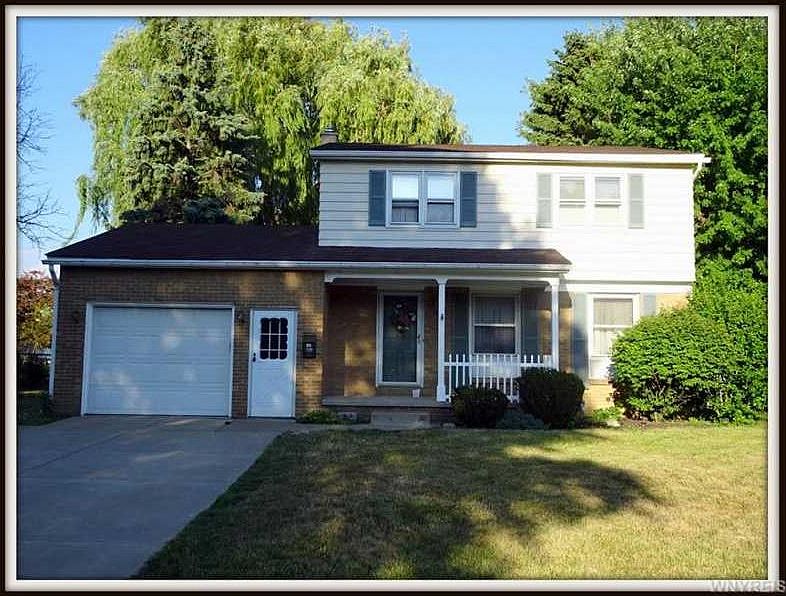 1st image of 63 Rosewood Dr