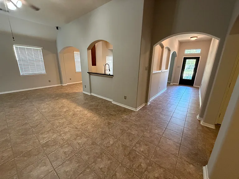 802 Harvard Pointe Dr — Photo 15