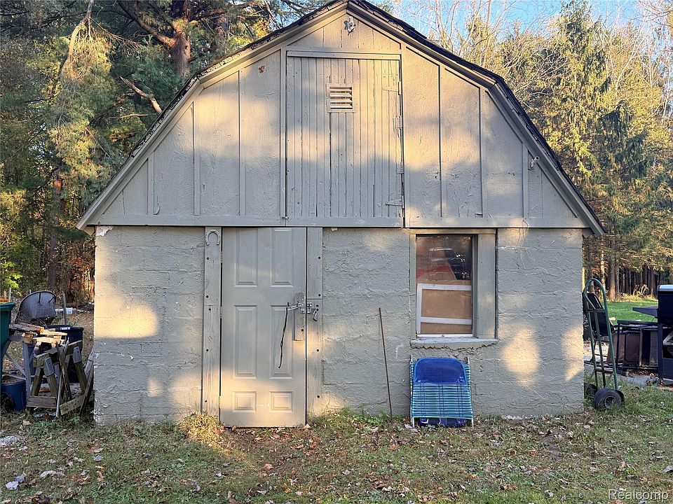 2682 Range Rd, photo 13