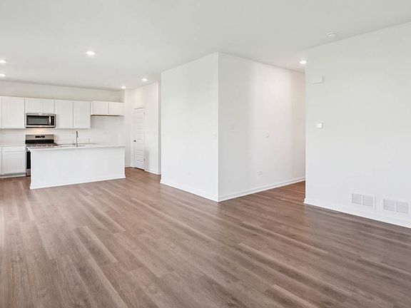 3rd image of 1110 Vista Ct