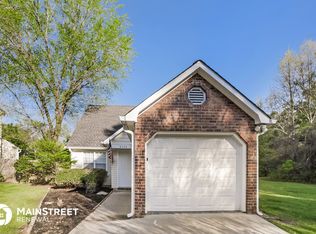 3729 Acorn Dr, Powder Springs, GA 30127