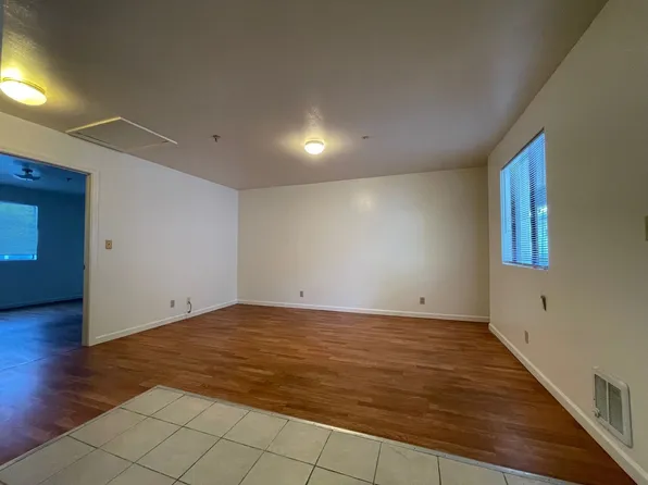 3802 39th Ave APT 8, Oakland, CA 94619