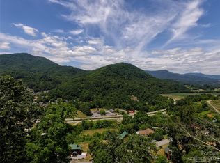 16 Tanner Trl, Waynesville, NC 28785