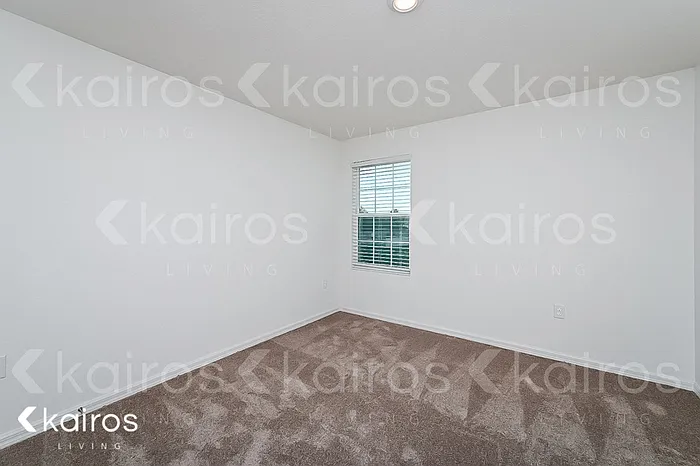 8456 Indian Laurel Ln — Photo 12