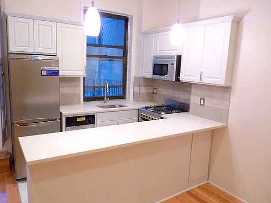 Rented by Lions Share Inc. | media 33