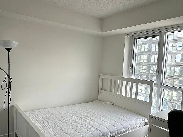 7 Mabelle Ave #2607 — Photo 14