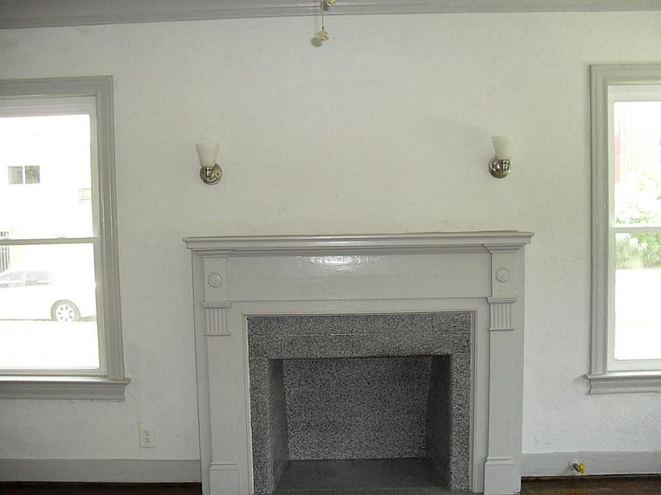 1st image of 2404 Wentworth St APT 1