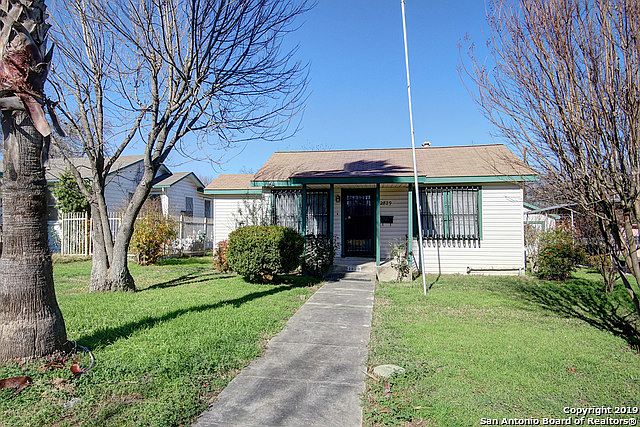 1st image of 2829 W Mistletoe Ave