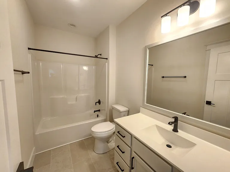 1128 Blueview Dr — Photo 19