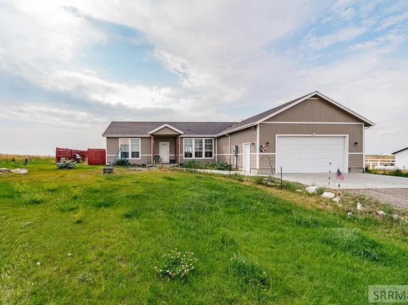 563 N 3000 E, Saint Anthony, ID 83445