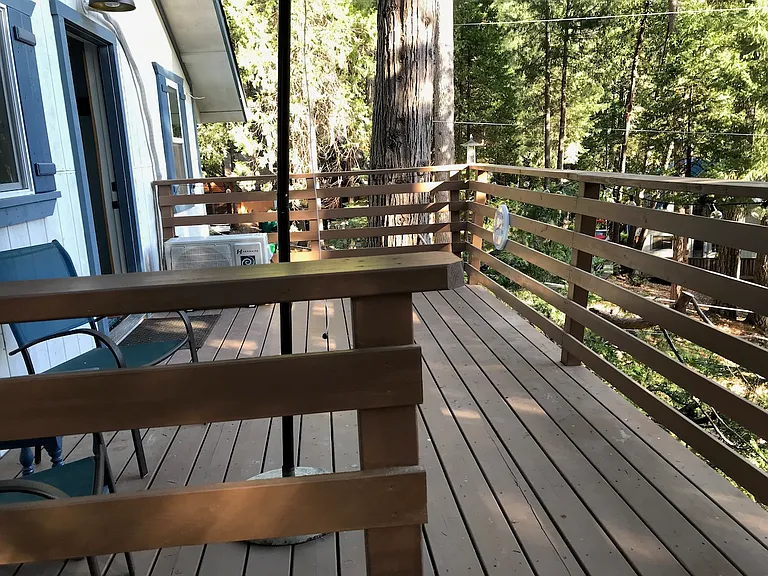 Private balcony up in the trees.