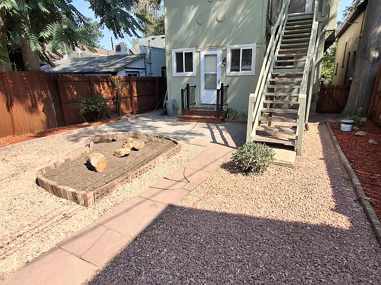146 W Ellsworth Ave #2 — Photo 4