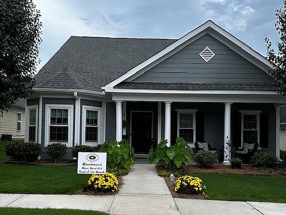 3rd image of 511 Anglewood Trce