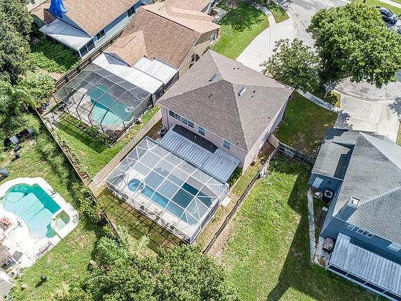 5th image of 13209 Sharondale Ct