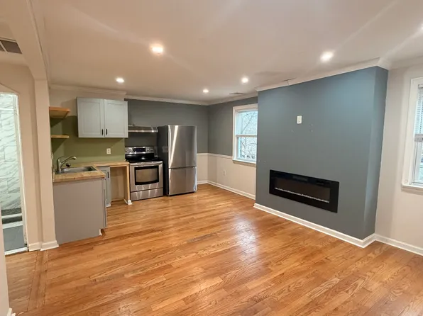 44 Cold Spring Rd #2, Stamford, CT 06905