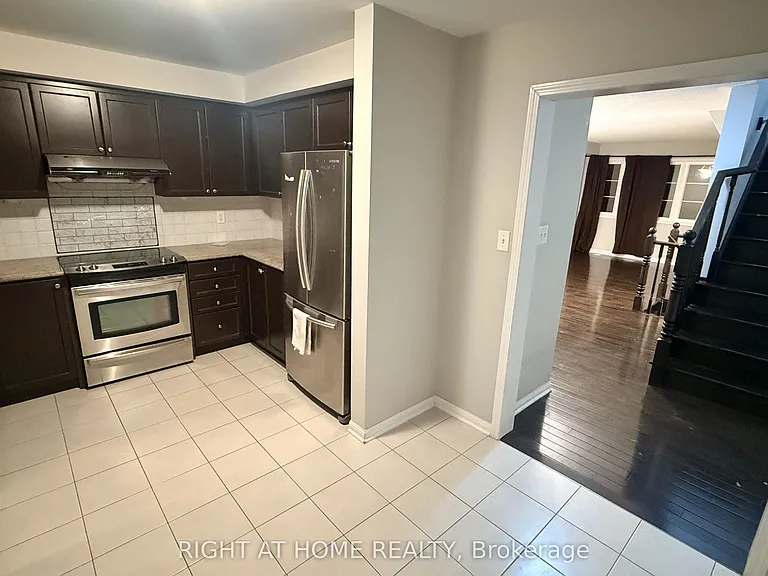 20 Ferguson St — Photo 8