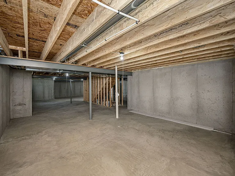 223 Randlin Dr — Photo 40