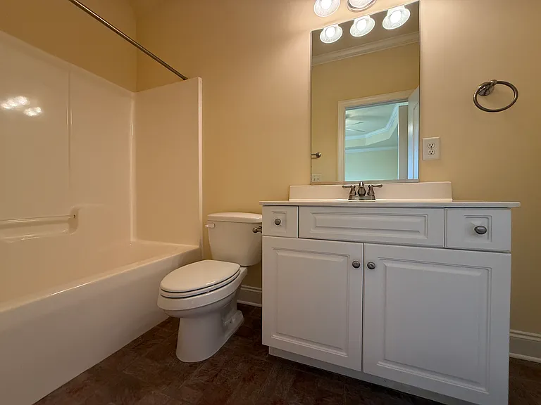 1340 Stonecroft Ct — Photo 24