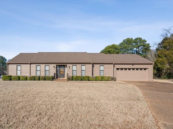 3174 Creekwood Ln, Lakeland, TN 38002