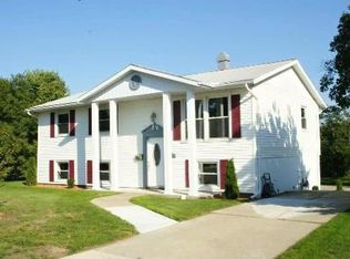 429 Mooseheart Dr, Morris, IL 60450