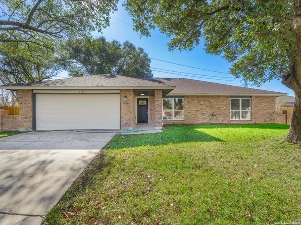 3330 Sackville Dr, San Antonio, TX 78247