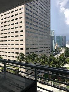 325 Biscayne Blvd #1822, Miami, FL, 33130