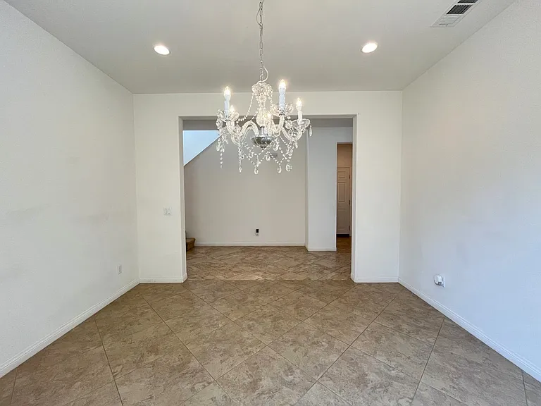7143 Leighton Dr — Photo 17