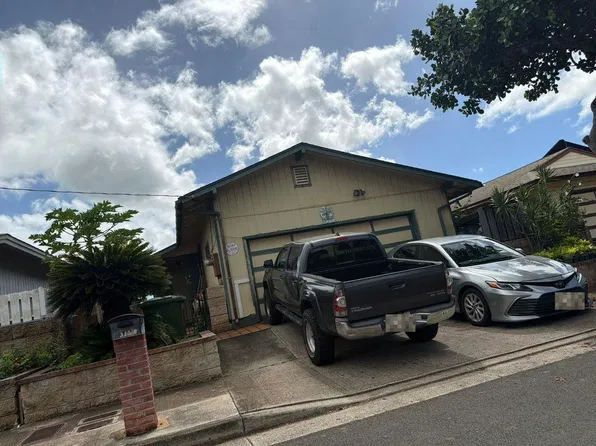 94-733 Kime St, Waipahu, HI 96797
