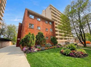215 Jackson St W #1, Hamilton, ON L8P1M1