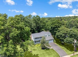 12 Flanders Way, Bridgewater, NJ 08807