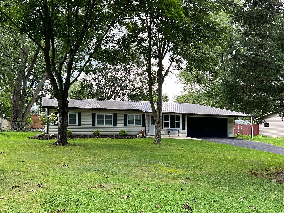 1st image of 1688 Dannley Dr