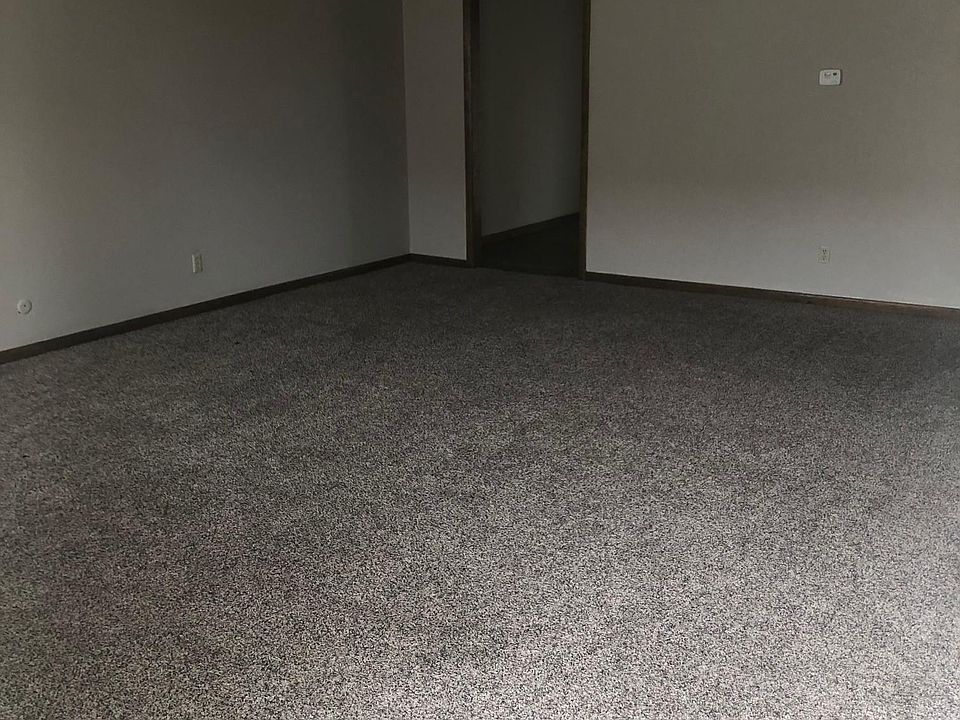 1st image of 604 E Mulberry St