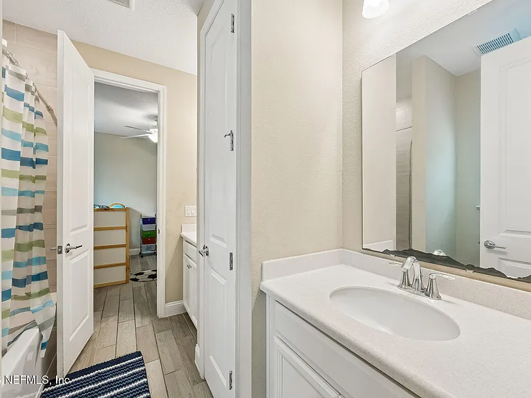 118 Sadler Ct — Photo 23