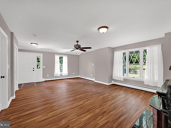 4th image of 145 Hopewell Wertsvl Rd