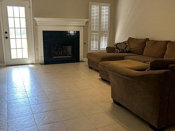 5th image of 218 Blair Dr